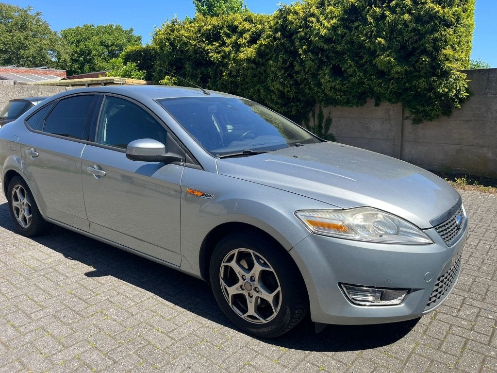 Ford mondeo econetic, Autos, Ford, Argent ou Gris, Achat, Attache-remorque, Mondeo