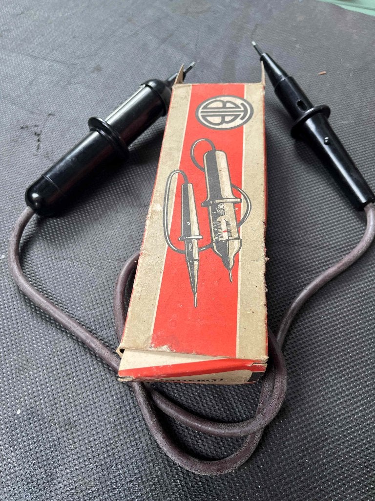 Vintage bakeliet voltmeter 110-750V, Verzamelen, Elektronische Apparatuur, Ophalen of Verzenden
