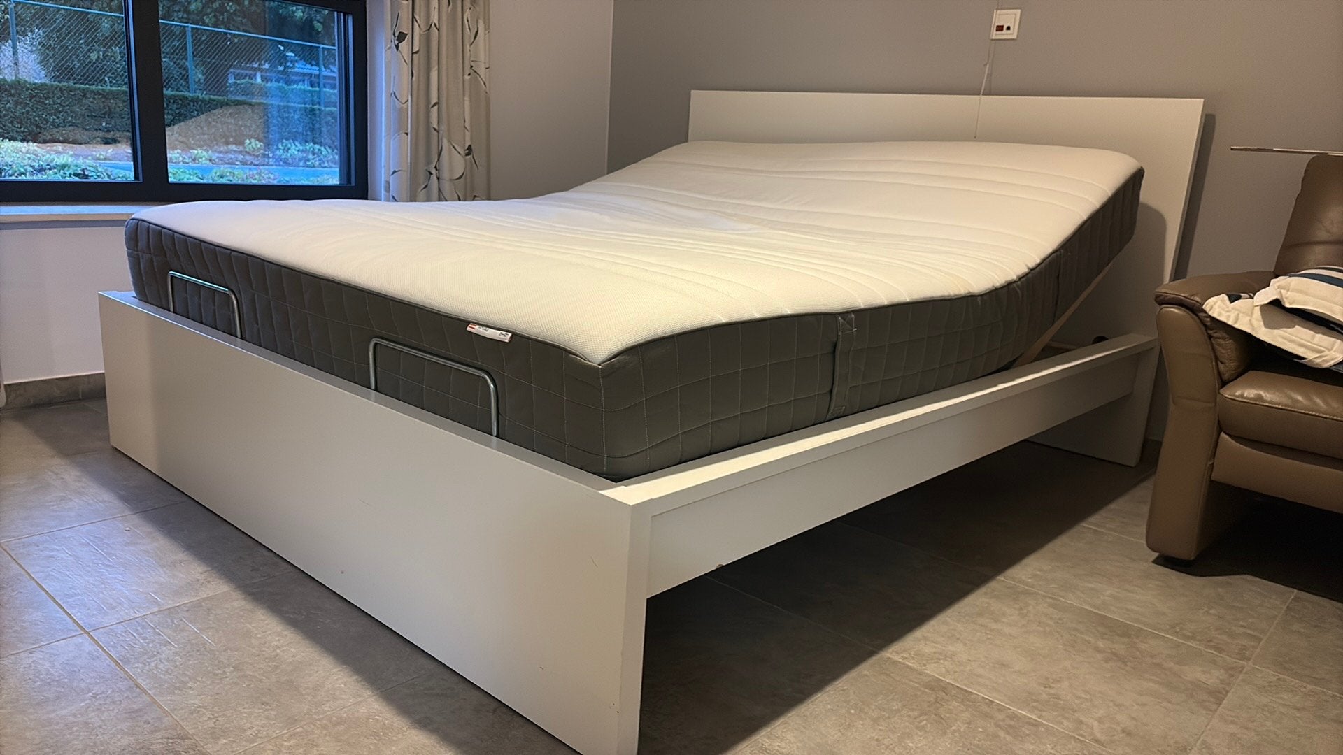 Bed voor 2 personen 160 cm  en lattenbodems, Ophalen, Zo goed als nieuw
