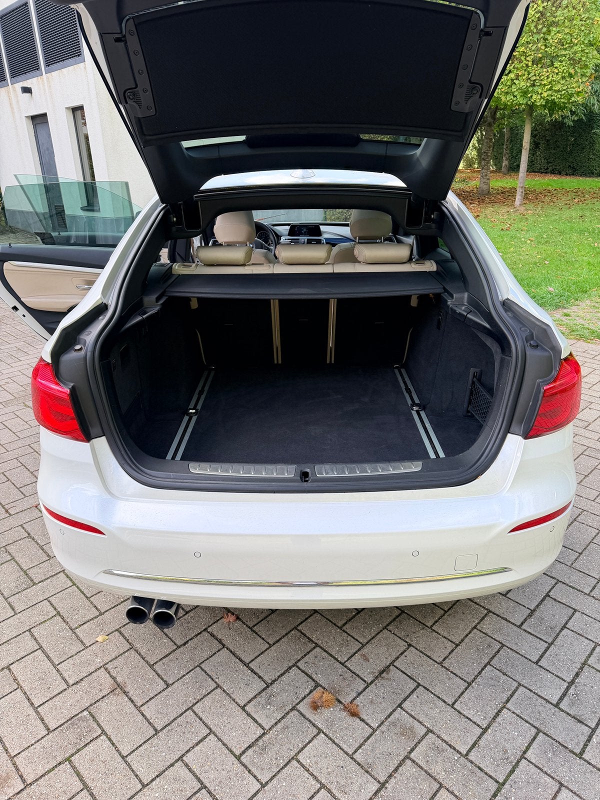 BMW 320i GT 2018 Luxury 75.000km, Cuir, 139 g/km, Ordinateur de bord, Carnet d'entretien