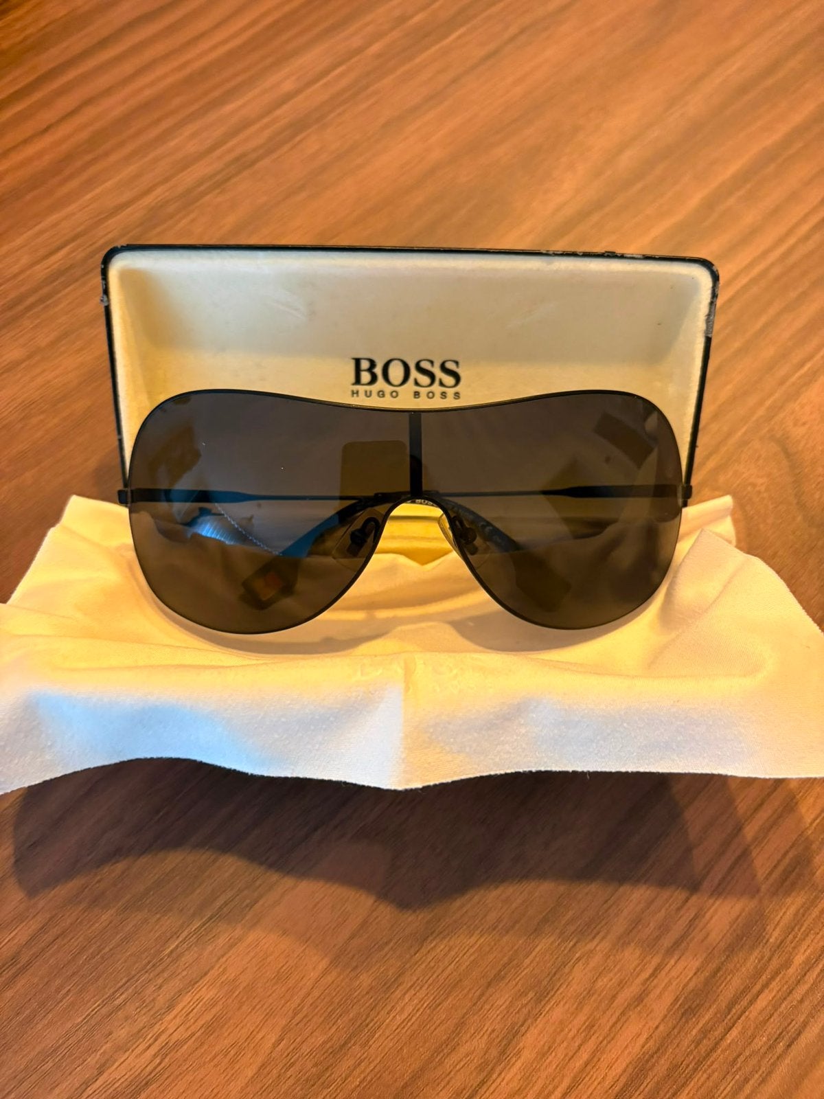 Zonnebril Hugo Boss Orange - zonder schade, Enlèvement, Comme neuf, Lunettes de soleil