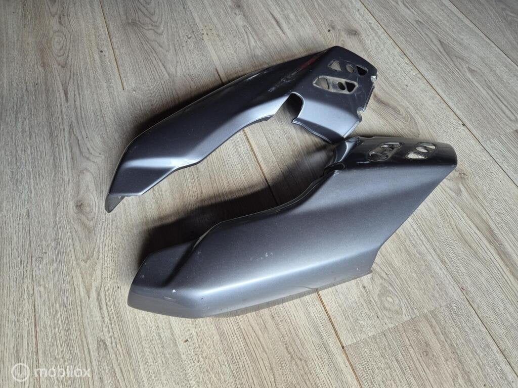 Zijkap zijpanelen kappen achterkappen kapjes multistrada, Gebruikt, Factorystore.service@ducati.com, Ophalen of Verzenden, Via Antonio Cavalieri Ducati, 74/5, 74/6, 40132 Bologna BO