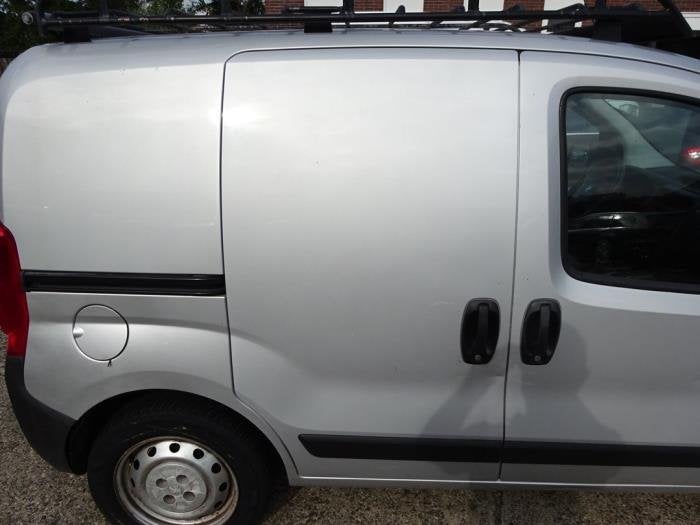 Porte coulissante droite d'un Peugeot Bipper (KTW), -, 3 mois de garantie, Utilisé, Porte