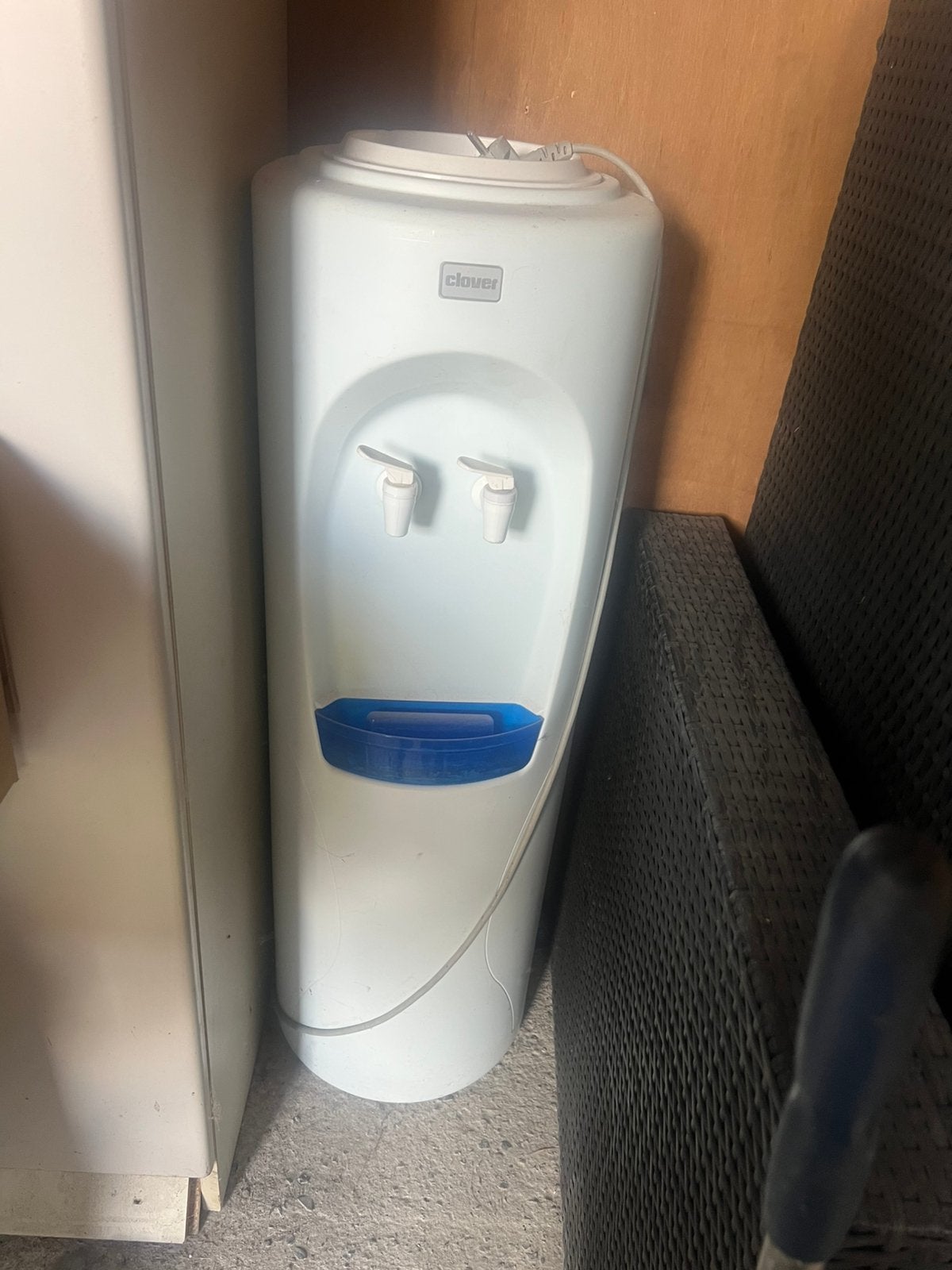 Water dispenser, Ophalen, Zo goed als nieuw