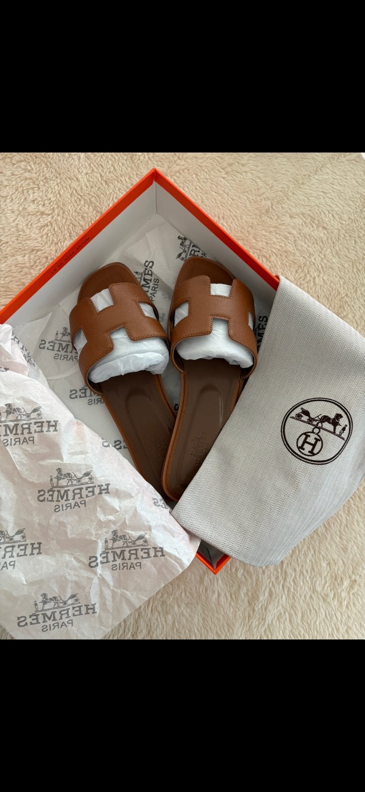 Oranje teenslipper maat 38, Kleding | Dames, Ophalen of Verzenden, Nieuw, Bruin