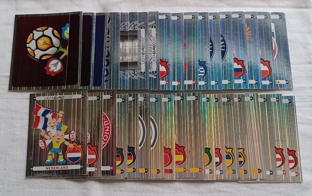 Autocollants Panini Euro 2012 (brillants), Enlèvement ou Envoi, Comme neuf, Plusieurs autocollants