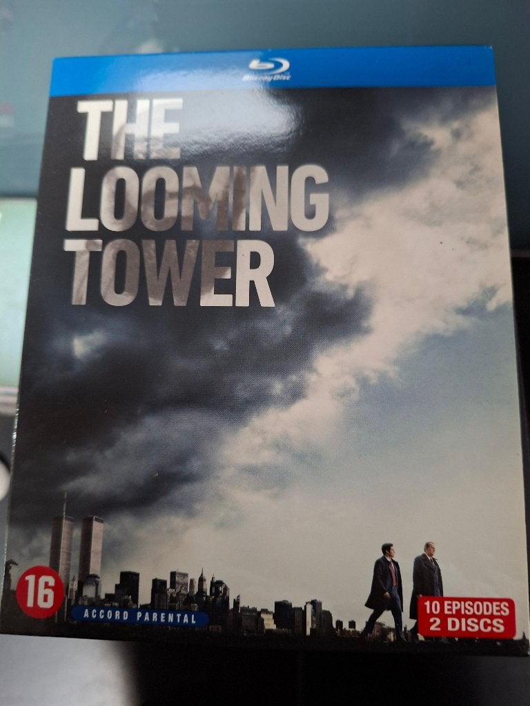 blu-ray - the looming tower seizoen 1 - 2 disc, Engels, Vanaf 16 jaar, Drama, Ophalen of Verzenden