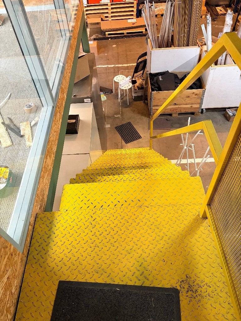 metalen trap uit werkplaats, Doe-het-zelf en Bouw, Ophalen, Gebruikt, Trap, 2 tot 4 meter