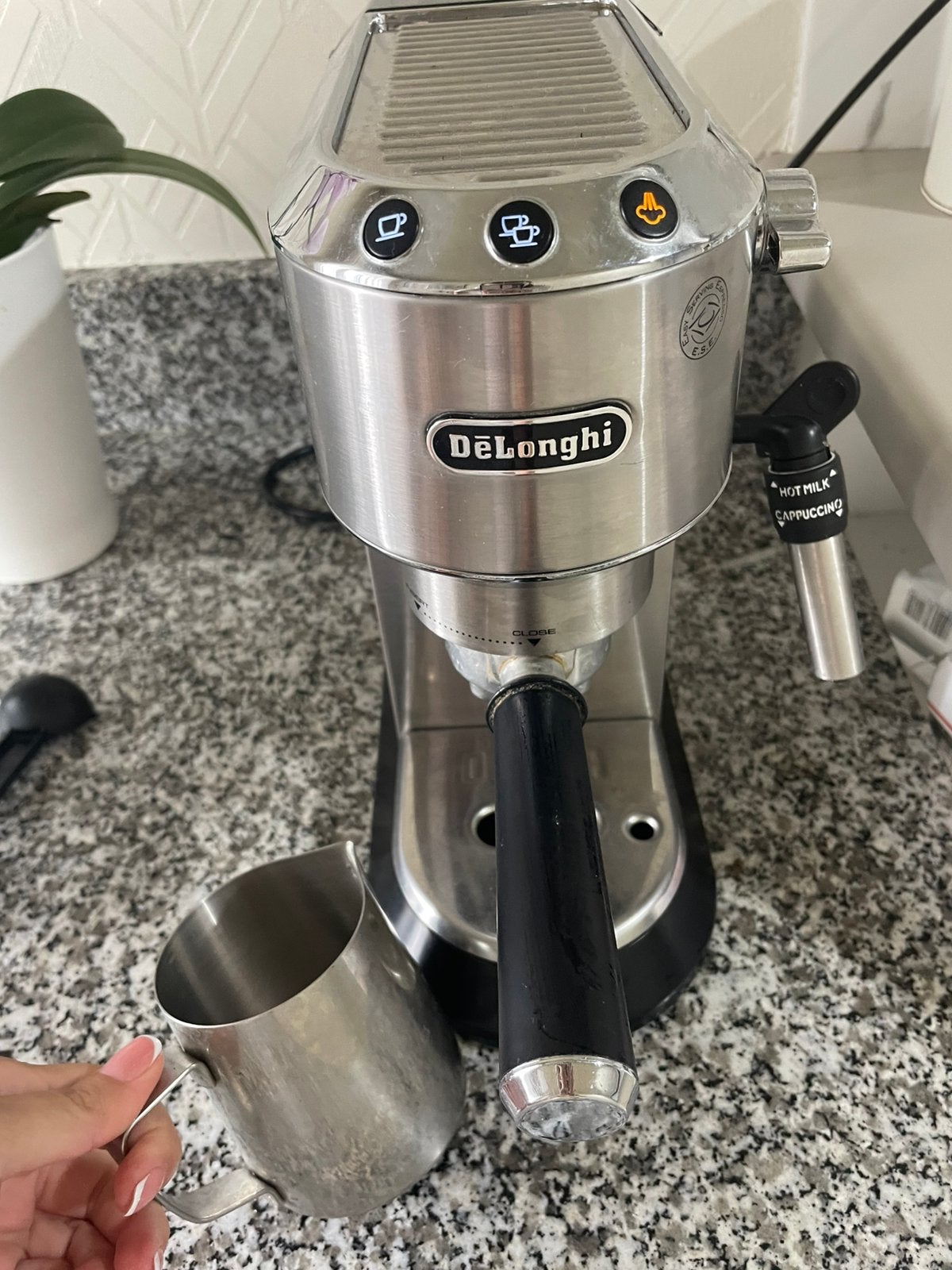 Ik verkoop een Delonghi koffiemachine, Elektronische apparatuur, Koffiezetapparaten, Ophalen, Zo goed als nieuw