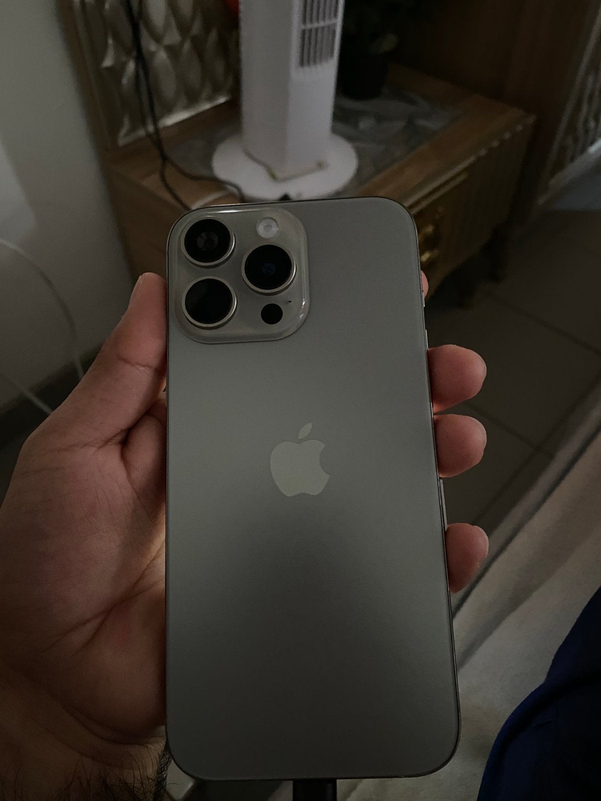 iPhone 16 Pro Max n'est pas d'origine, Télécoms, Envoi, Comme neuf, IPhone 16