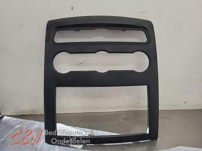 Cadre radio d'un Volkswagen Crafter, Volkswagen, -, 3 mois de garantie, Utilisé