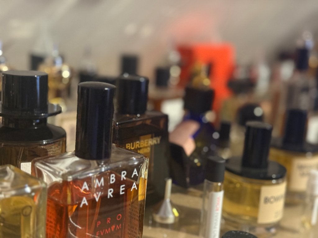 Joli échantillon/carafe/ de parfum, Enlèvement ou Envoi, Comme neuf