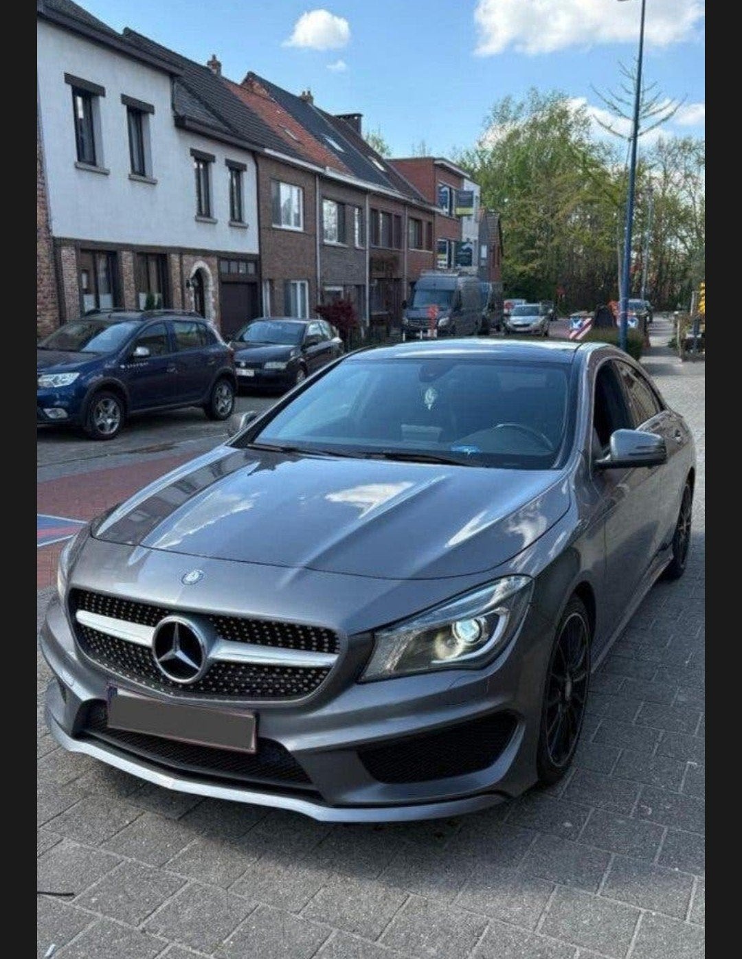 mercedes classe CLA 180 essence AMG panoramique, Autos, Achat, Boîte manuelle, Entretenue par le concessionnaire, Noir