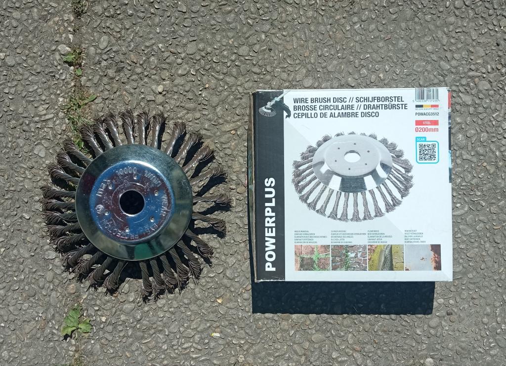 Powerplus 12 brosse circulaire débroussailleuse 20cm acier, Jardin & Terrasse, Enlèvement, Utilisé