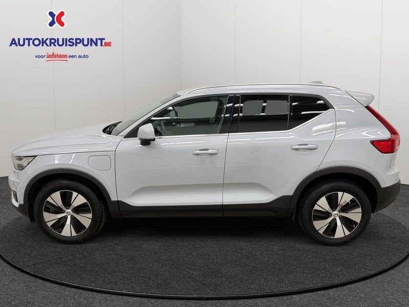Volvo XC40 1.5 T4 Recharge Inscription Expression Geart, Auto's, Stof, Gebruikt, Wit, Plug-in hybride