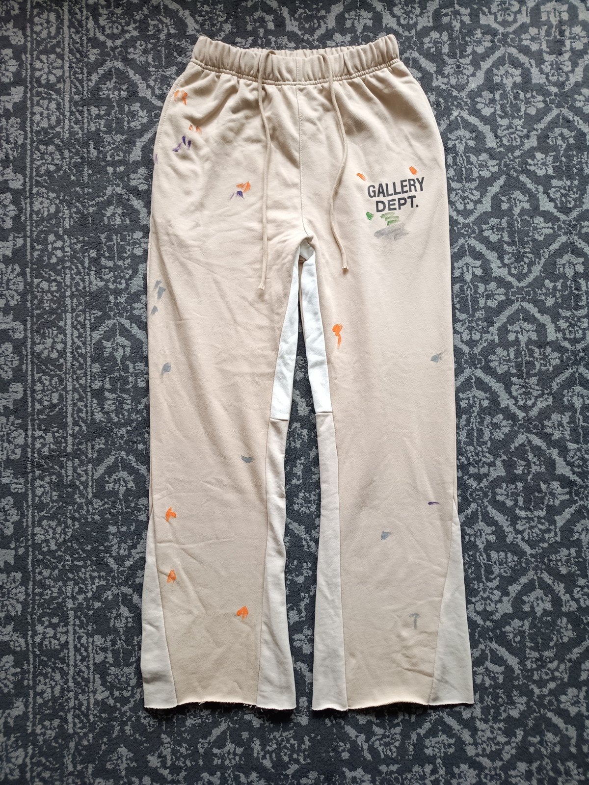 Gallery dept. flared joggers, maat m, Kleding | Heren, Broeken en Pantalons, Gallery dept., Maat 48/50 (M), Beige, Nieuw