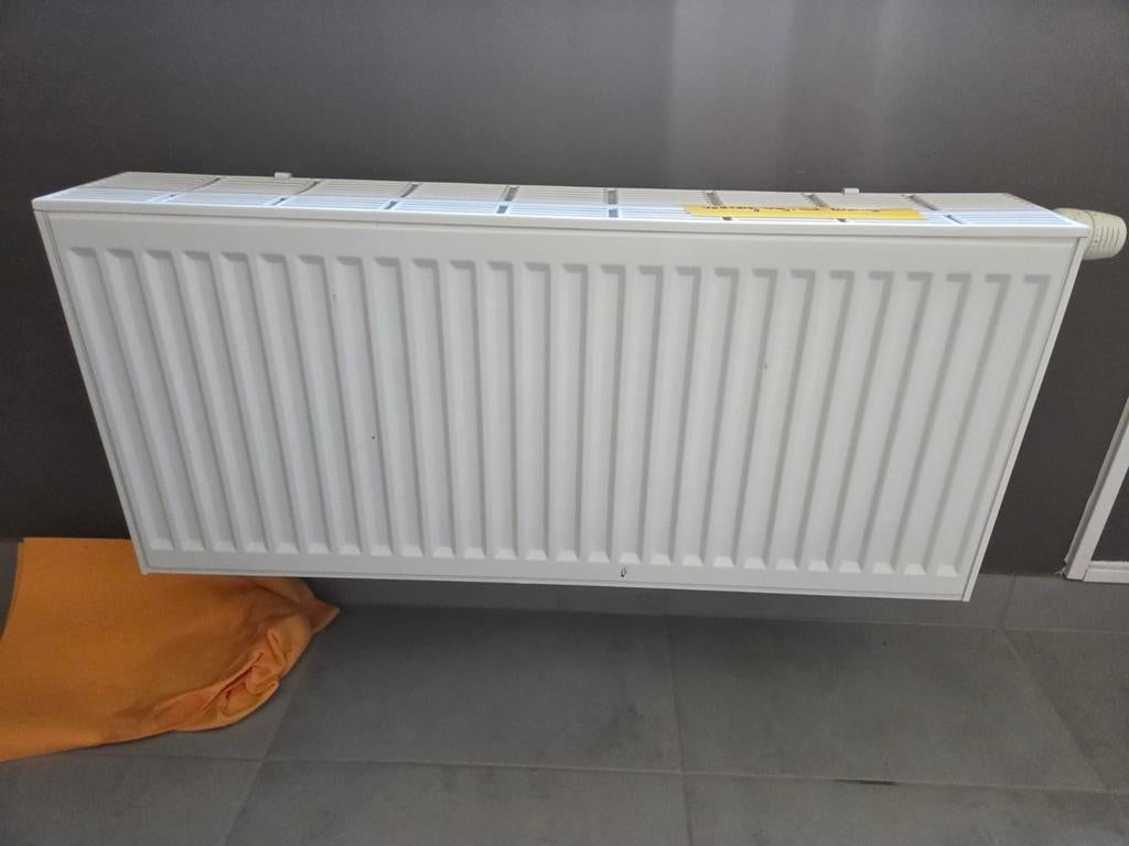 4 witte radiatoren zo goed als nieuw!, Ophalen