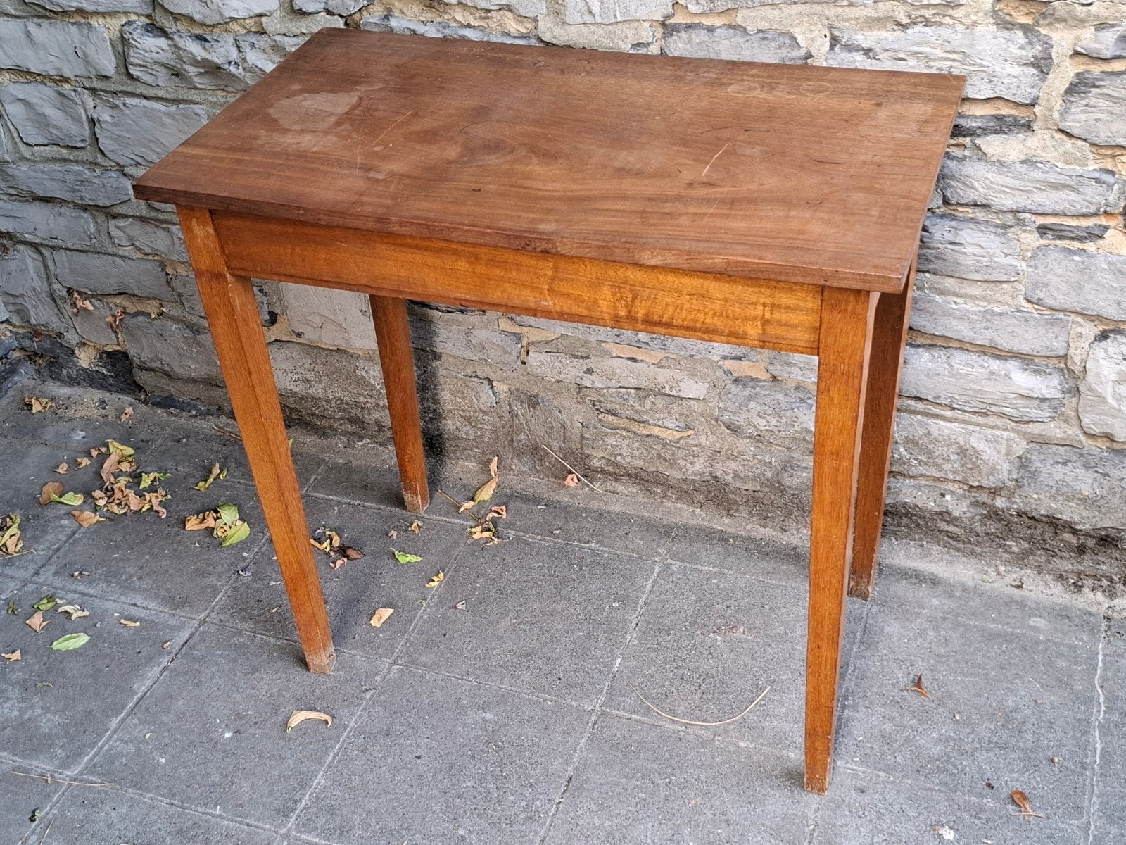 ANCIENNE PETITE TABLE EN BOIS, Antiquités & Art, Enlèvement
