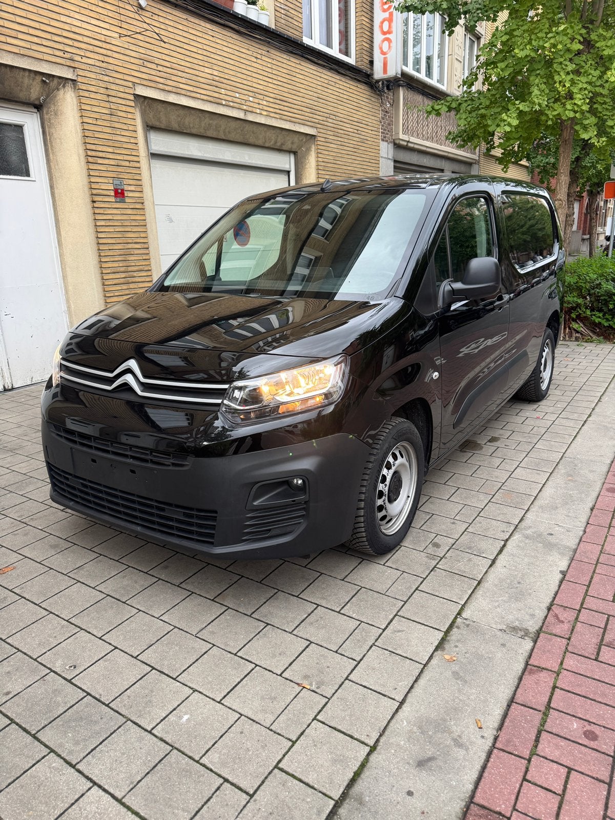 Citroen berlingo 2022  XL AUTOMATIQUE 1,5 HDI NAVI, Autos, Achat, Euro 6, Entreprise, 0 kg