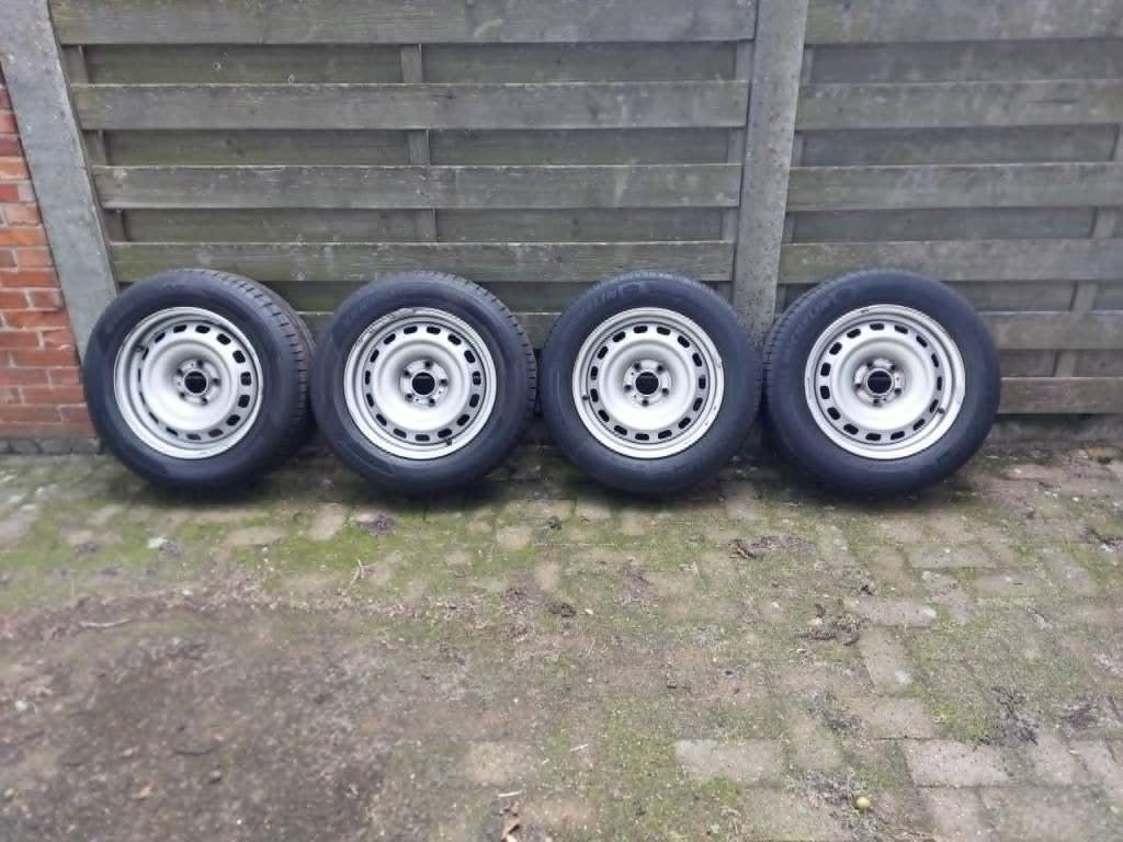 4 zomerbanden op stalen velgen voor berlingo 5x108, Autos : Pièces & Accessoires, Pneus & Jantes, 15 pouces, Pneus et Jantes, Pneus été