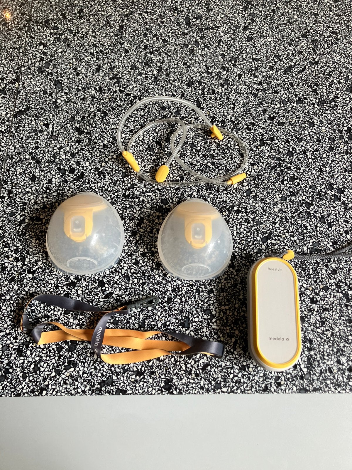 Handsfree borstkolf Medela Freestyle, Ophalen, Medela, Borstkolf, Zo goed als nieuw