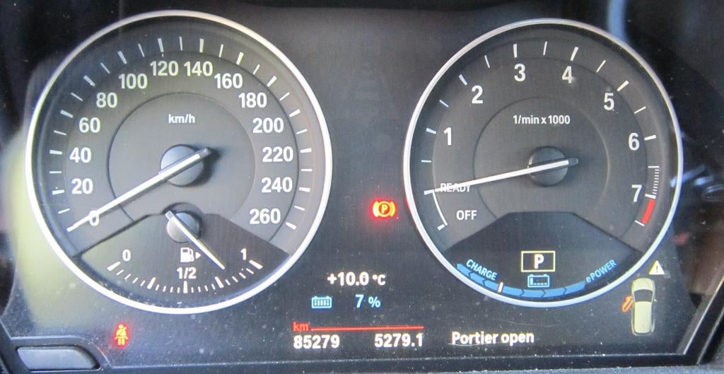 BMW 225 Active Tourer PHEV 225xEA, Autos, Cuir, Entretenue par le concessionnaire, 5 portes, 5 places