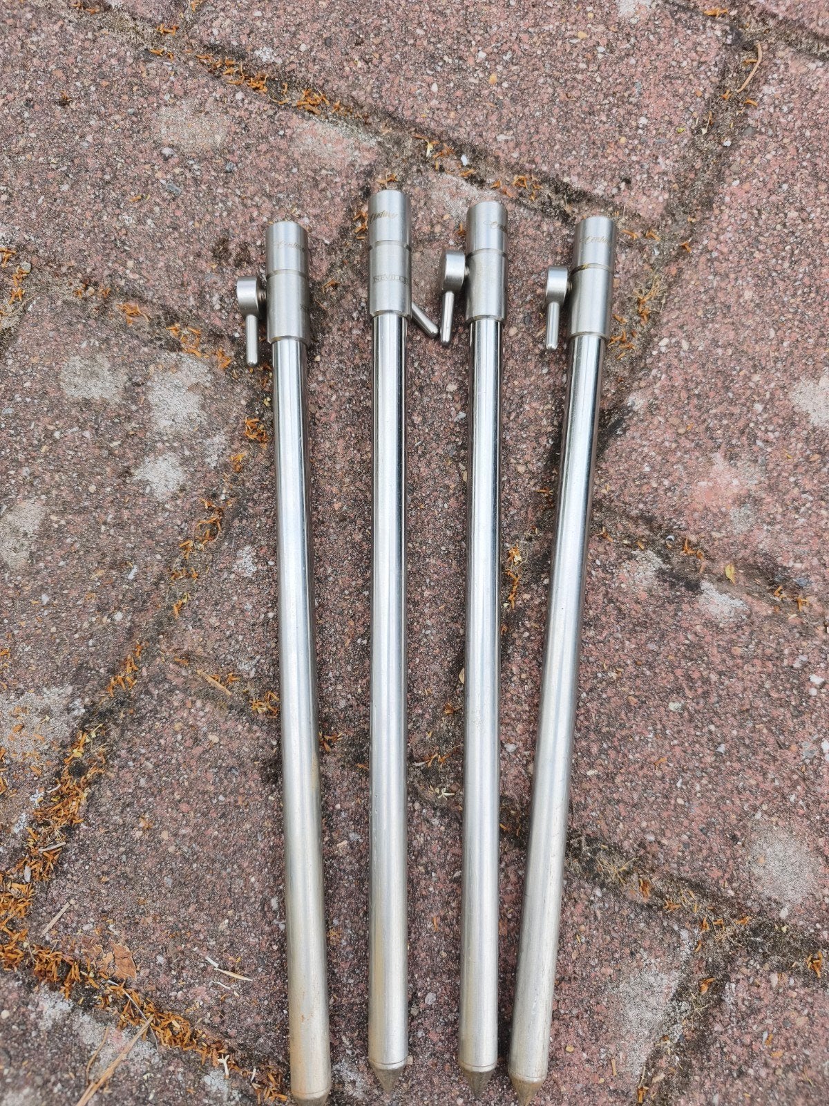 steve neville banksticks, Ophalen