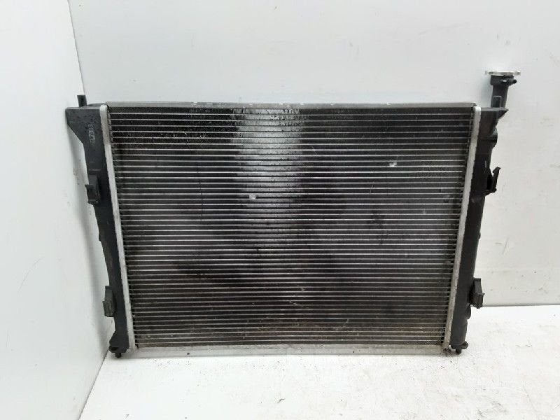 RADIATEUR EAU Hyundai i30 (FD) (01-2007/11-2011), Dhr. M. Roggen, Stadsweg 37 37
9917 PV  WIRDUM GR., NL, Hyundai, Utilisé