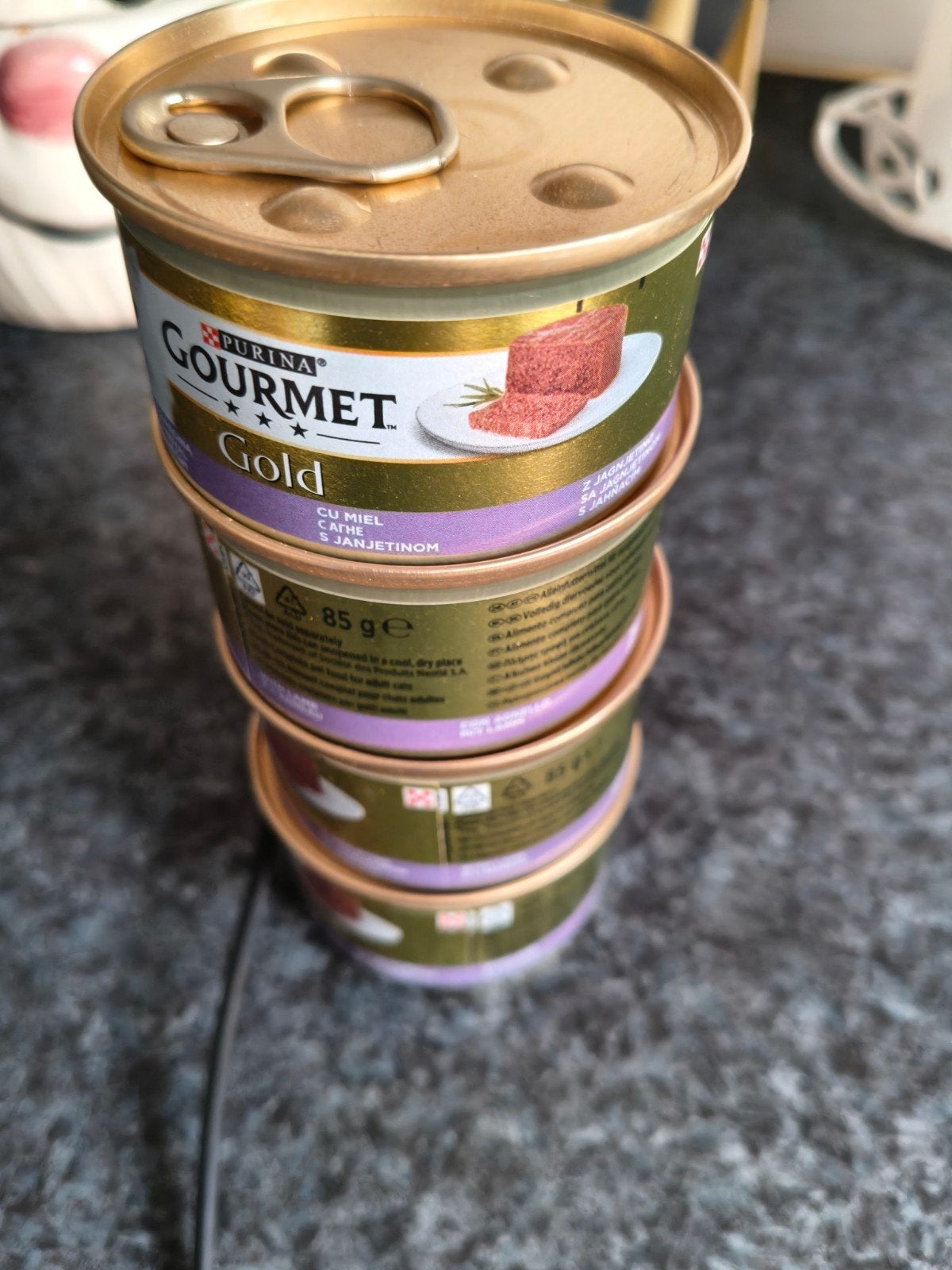 4 blikjes kattenvoer mousse met lam. Nog goed tot april 2028, Dieren en Toebehoren, Ophalen