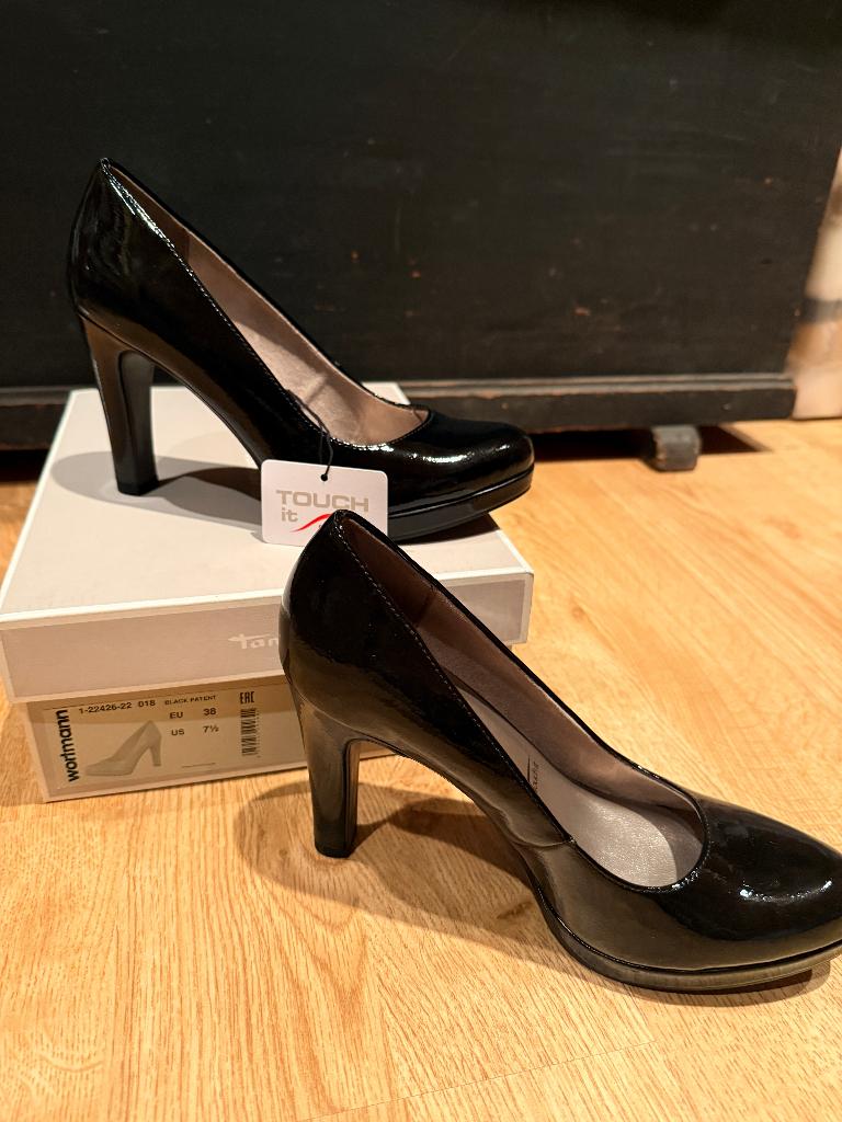 Nieuwe pumps Tamaris, Ophalen of Verzenden, Pumps