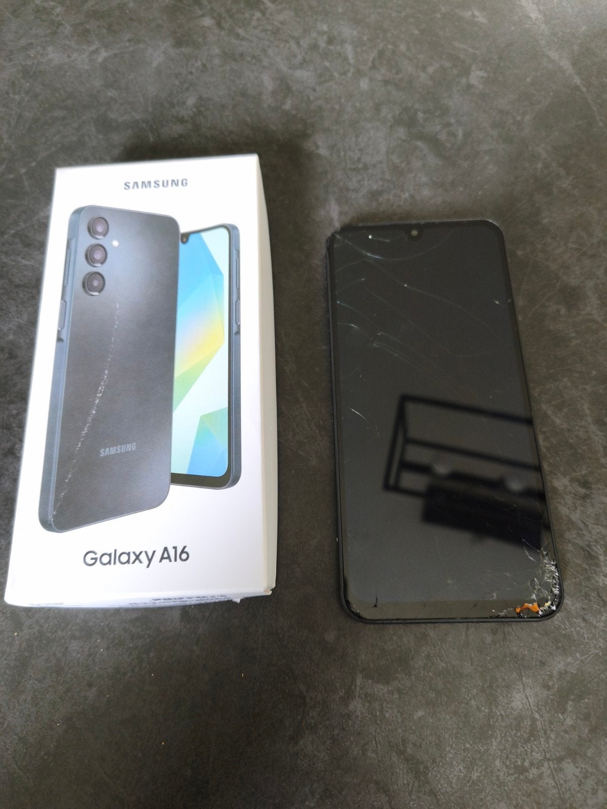 Samsung A16 black 128gb !! POUR PIÈCES !!, Télécoms, 10 mégapixels ou plus, Utilisé, Android OS, 128 GB
