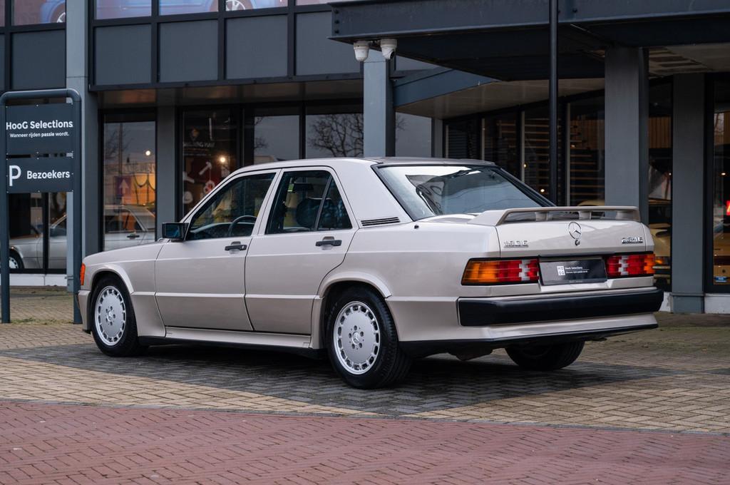 Mercedes-Benz 190 E 2.3-16 (bj 1986), Auto's, Oldtimers, Zwart, 2299 cc, Bedrijf, 185 pk