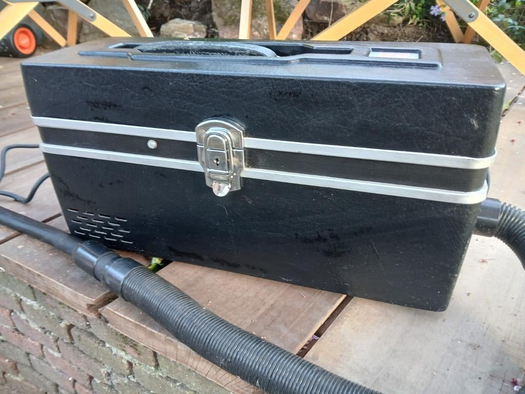 Wd concav stofzuiger (elektro), Ophalen