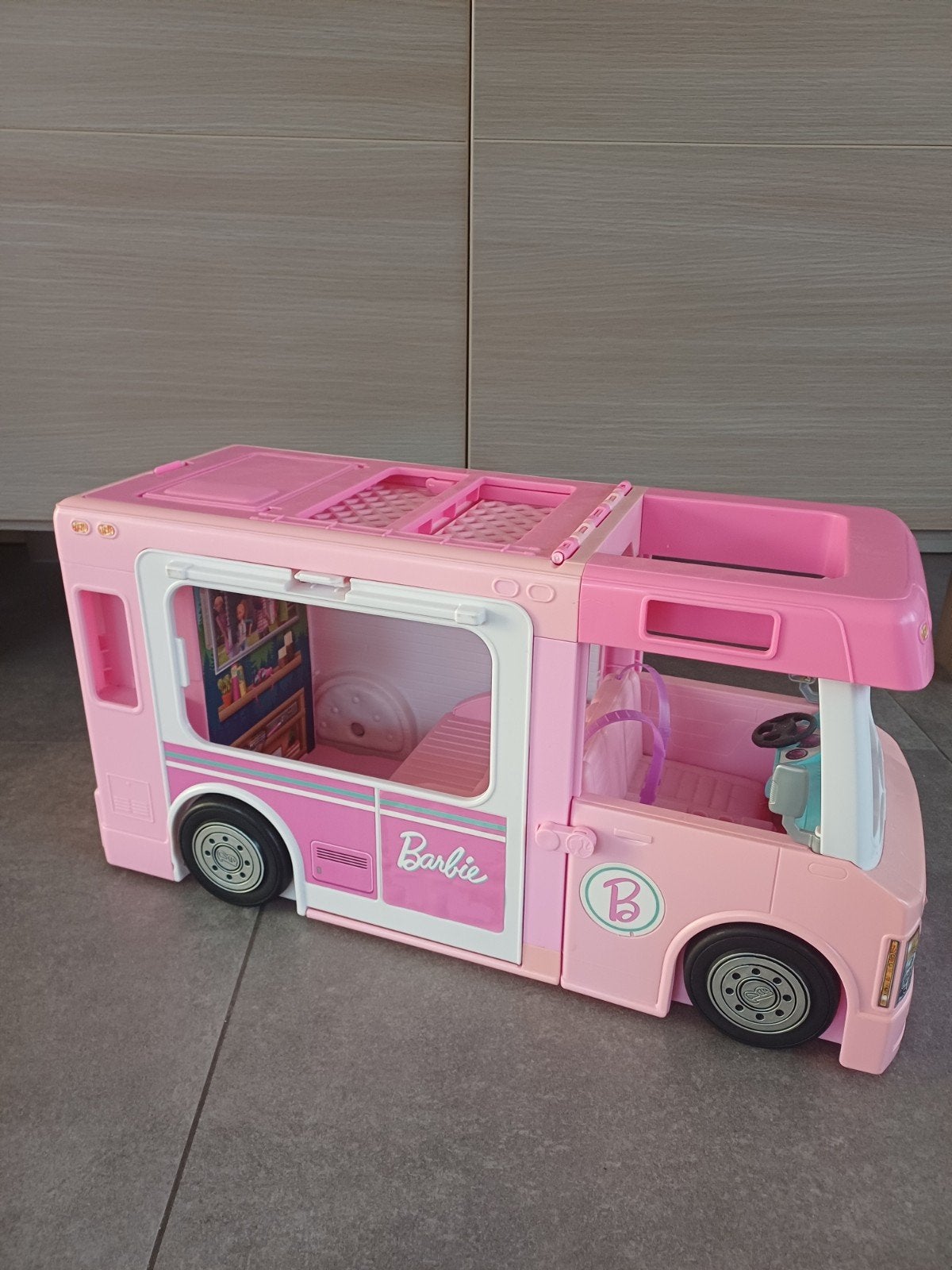 Barbie camping car, Ophalen