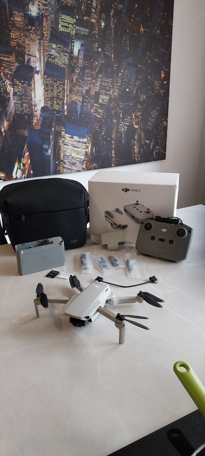 Dji mini 2 perfekte staat, Moins de 250 g, Batterie(s) supplémentaire(s), 1 à 5 km, Comme neuf