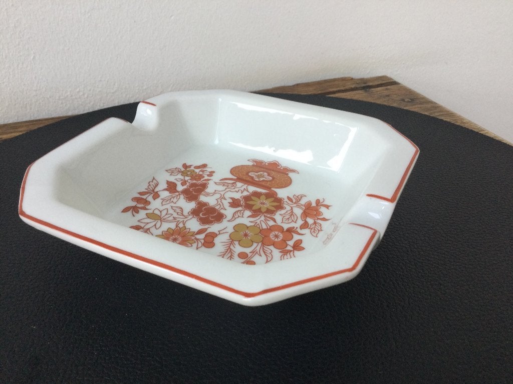 Vide poche/cendrier en porcelaine de Paris : décor Laffite, Enlèvement