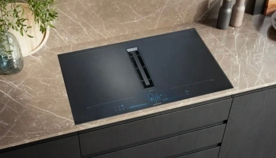 Siemens stofzuiger 80 cm, Huis en Inrichting, Keuken | Keukenelementen, Zwart