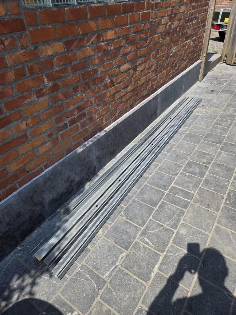 7 Gyproc profielen, Ophalen