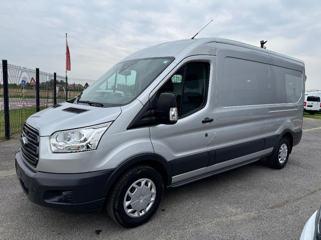 Ford Transit L3H2 2.0 ecoblue 1st eig ohboek airco trekhaak, Auto's, 188 g/km, Stof, 1995 cc, 4 cilinders