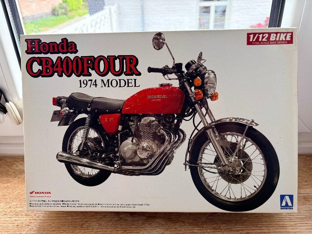 Aoshima 1/12 - Honda CB 400 Four 1974, Hobby en Vrije tijd, Overige merken, Ophalen of Verzenden, Zo goed als nieuw, Groter dan 1:32