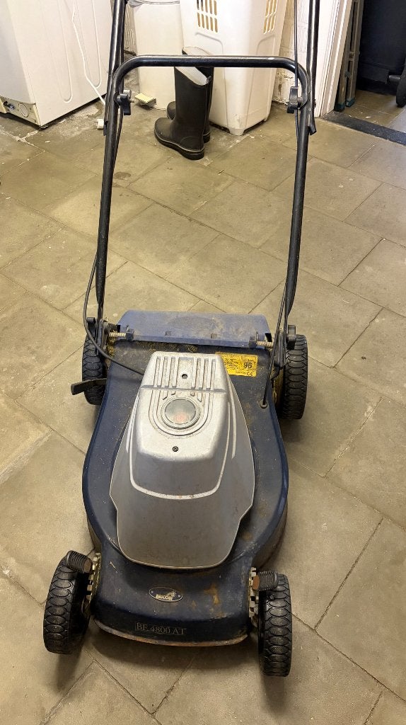 Grasmachine zelftrekker, Ophalen, Gebruikt, Elektrische grasmaaier, Opvangzak
