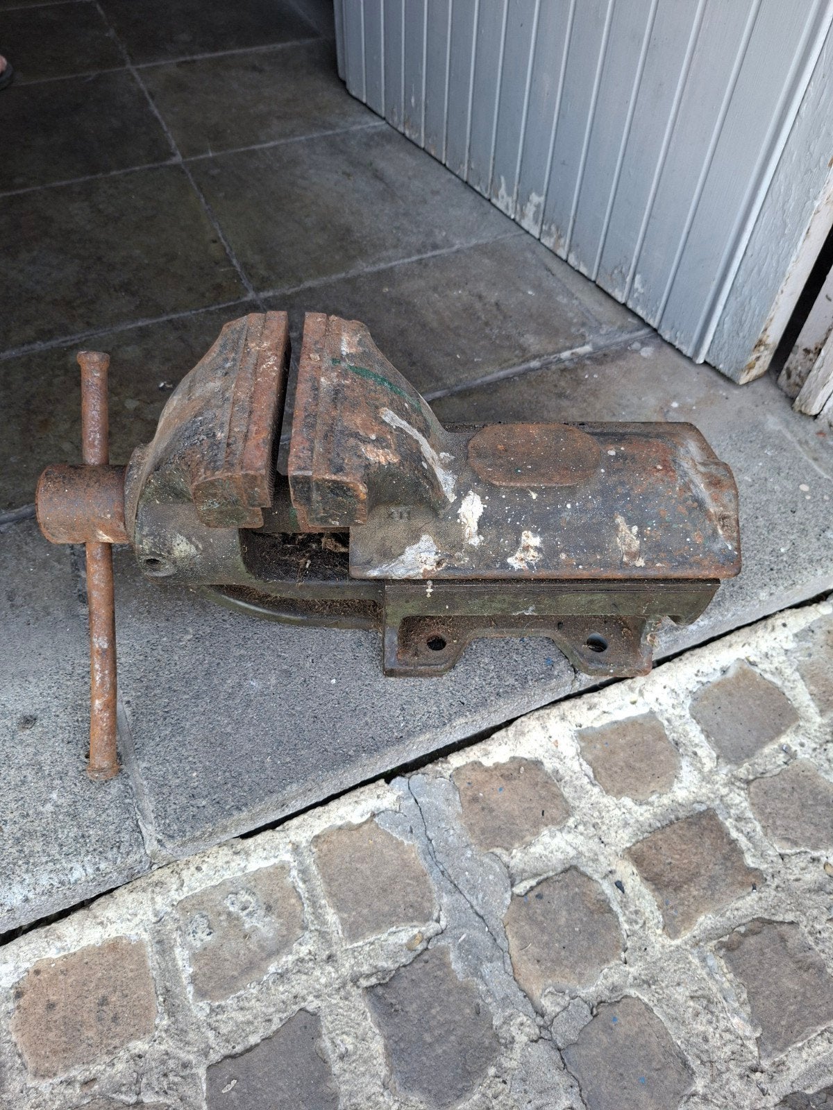 a vendre etaux, Enlèvement