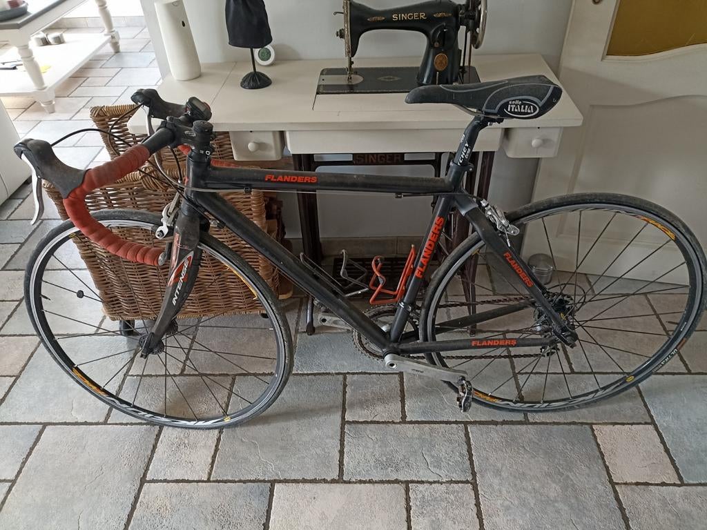 Flanders koersfiets, Ophalen