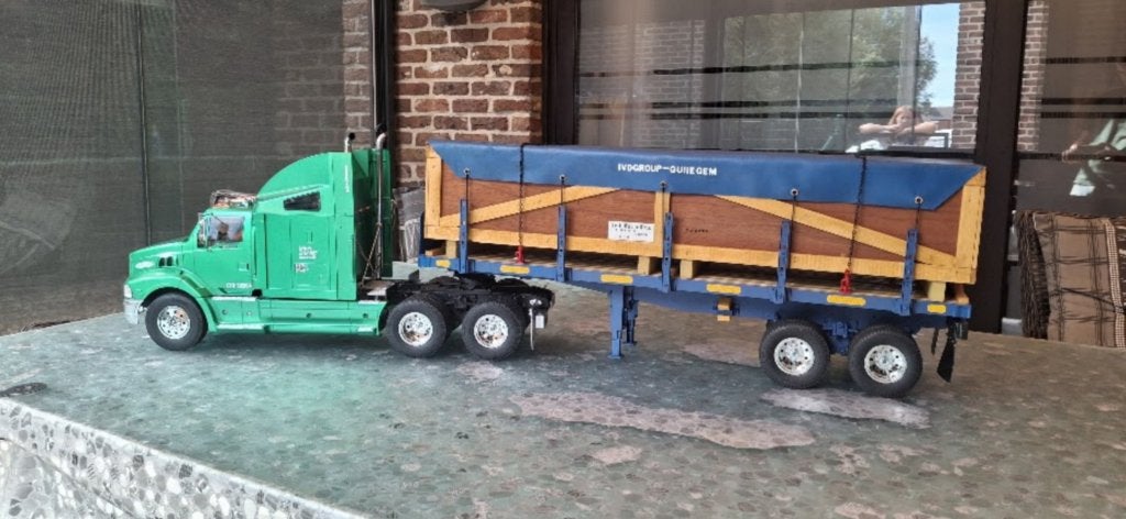Tamya USA Truck + aanhanger, Hobby & Loisirs créatifs, Neuf, Voiture off road, Enlèvement, Échelle 1:14