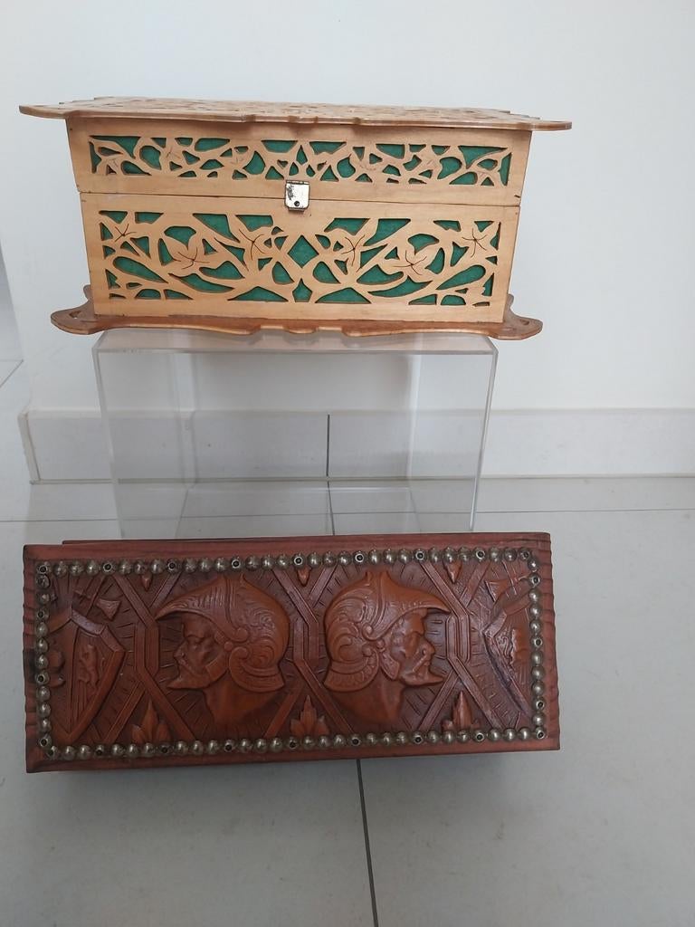 Twee houten dozen, Ophalen of Verzenden
