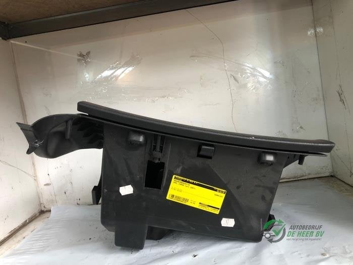 Boîte à gants d'un Opel Corsa, -, Opel, 3 mois de garantie, Utilisé