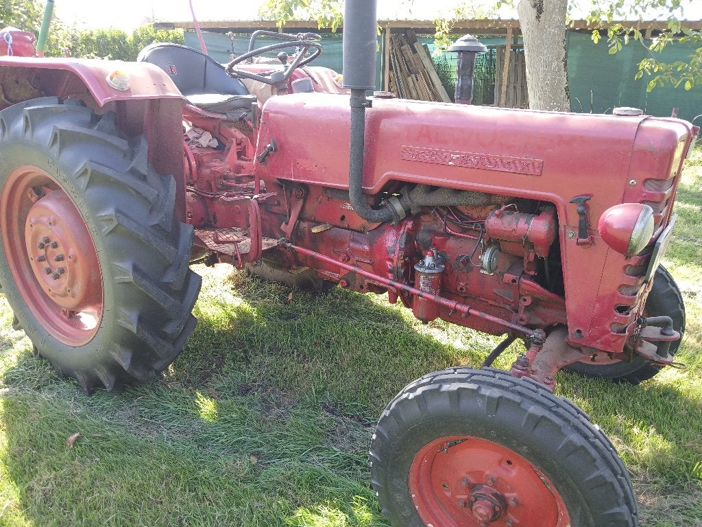 tractor MC Cormick d432, Jusqu'à 80 ch, 5000 à 7500, McCormick, Enlèvement