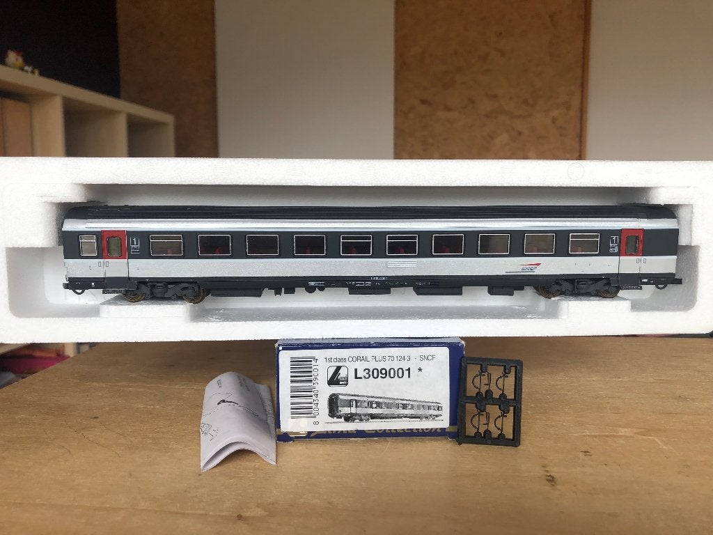 LIMA L309001 SNCF VOITURE CORAIL+ 1E CL A10 tu HO, Verzenden, Gebruikt, Lima