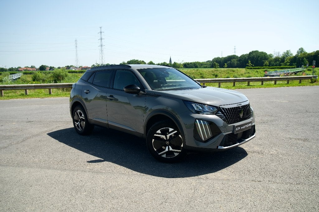 PEUGEOT 2008 ALLURE | AUTOMAAT | 130 PK | CARPLAY | CAMERA, 1199 cc, Leder en Stof, 5 zetels, 5 deurs