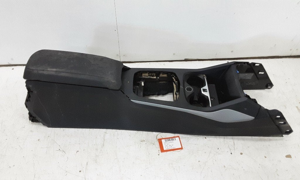 MIDDENCONSOLE BMW 1 serie (F40) (01-2019/-), Gebruikt, BMW, Petuelring 130
80809  München, DE, Bayerische Motoren Werke AG